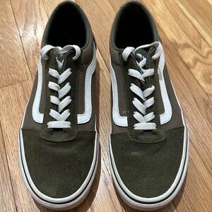 Vans Olive Green Suede Classic Lace Up Sneaker Size 8.5